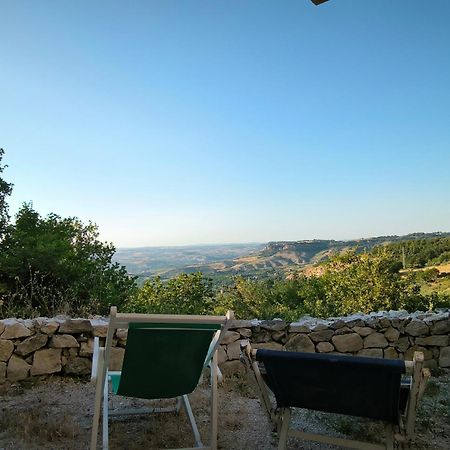 La Casa Dalle Finestre Blu Abbateggio Екстериор снимка