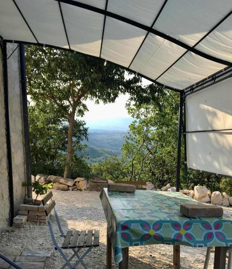 La Casa Dalle Finestre Blu Abbateggio Екстериор снимка
