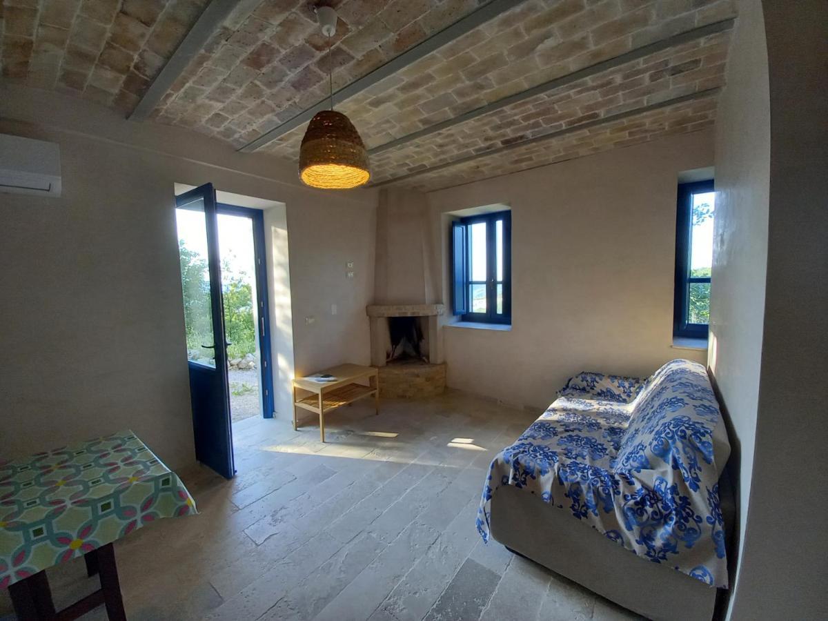 La Casa Dalle Finestre Blu Abbateggio Екстериор снимка