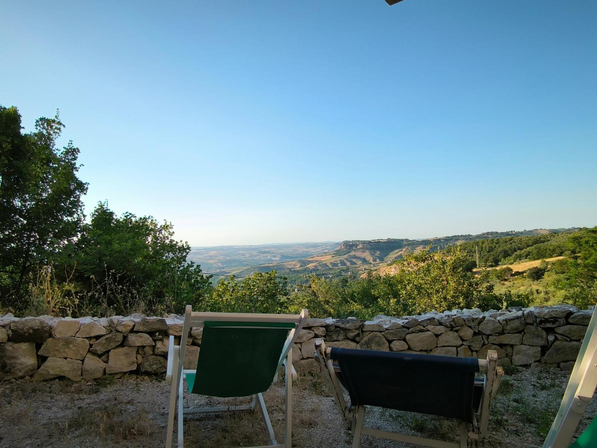 La Casa Dalle Finestre Blu Abbateggio Екстериор снимка